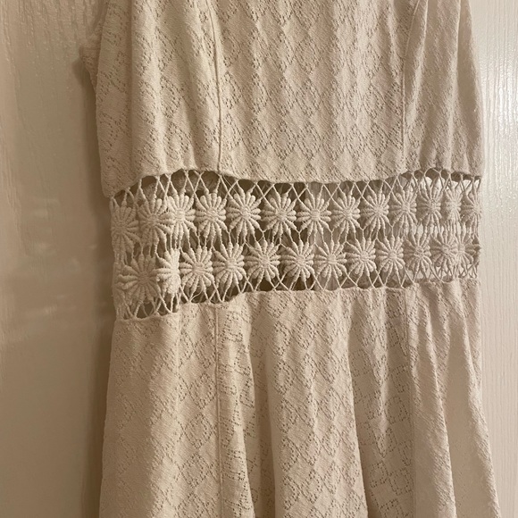 FREE PEOPLE Ivory Sleeveless Cut Out Daisy Dress - Picture 7 of 14